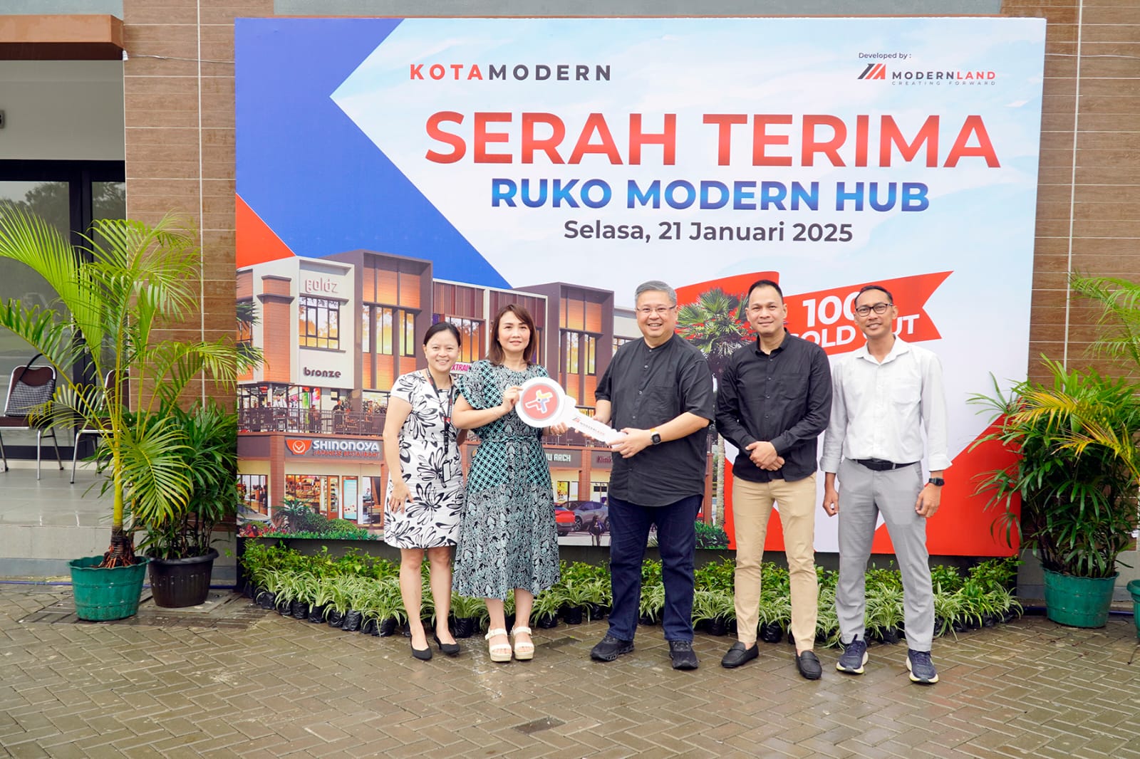 Modernland Realty Serah Terimakan Lifestyle Center Modern Hub di KotaModern kepada Konsumen